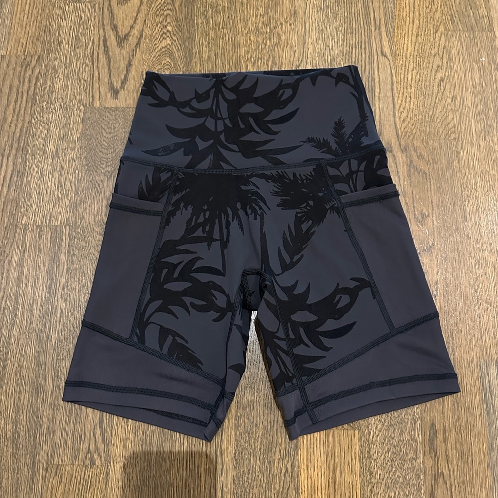 aerie Black High-Waist Bike Shorts with Subtle Print